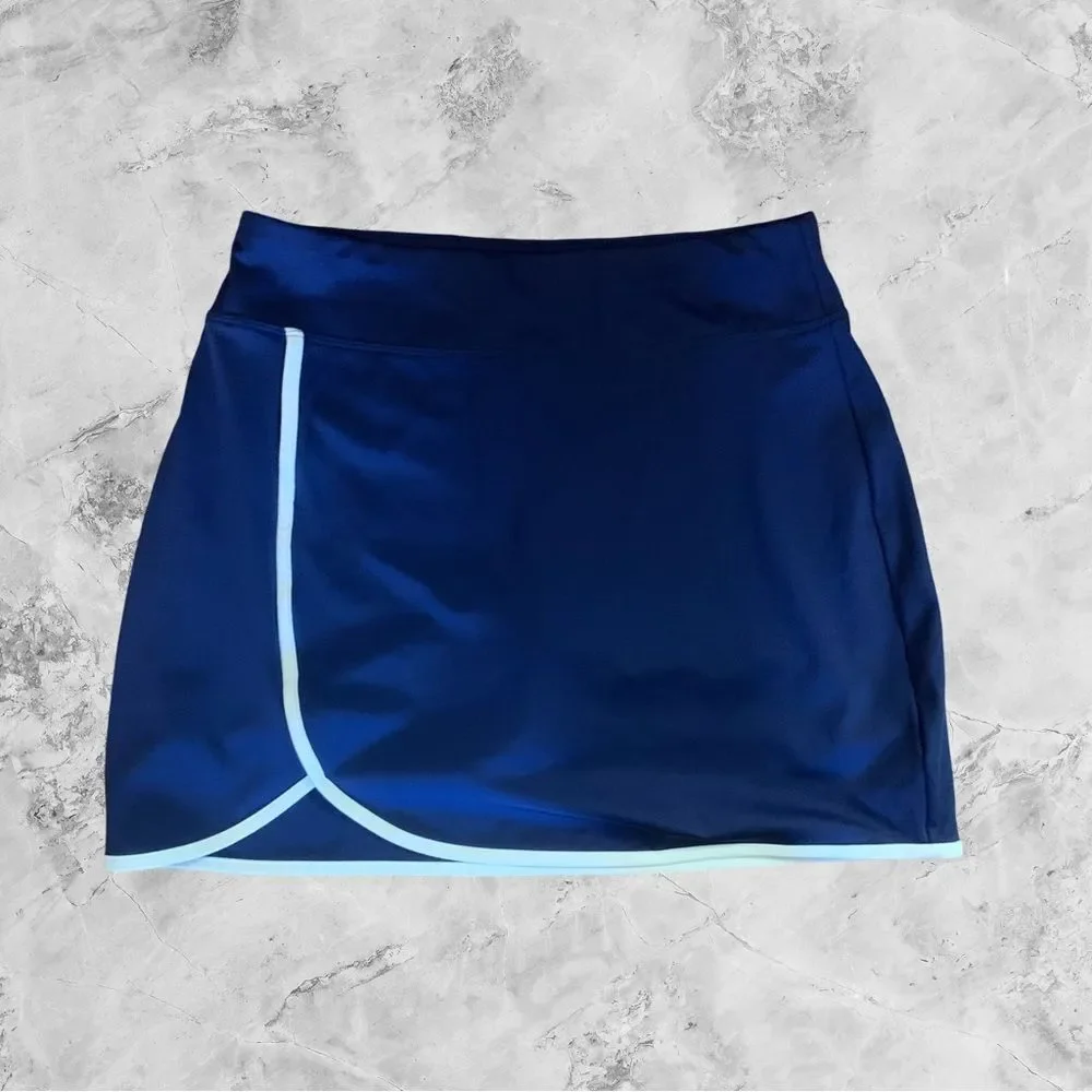 Tommy Bahama Tennis Skort in Blue with White Trim Size Medium - Picture 2 of 5